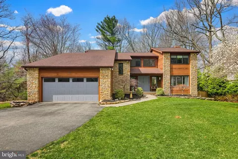 10 Spruce Ct, Owings Mills, MD 21117