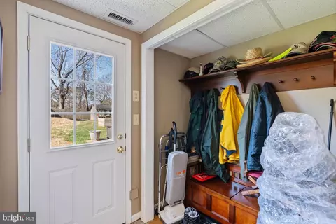 Entry Way - 14210 Manor Rd, Phoenix, MD 21131 photo 4 of 4