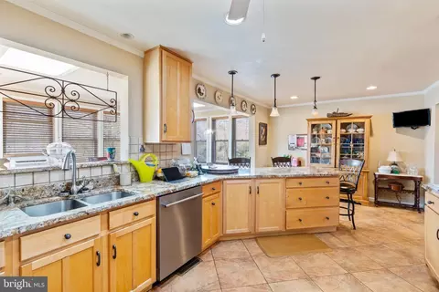 Kitchen - 14210 Manor Rd, Phoenix, MD 21131 photo 2 of 8