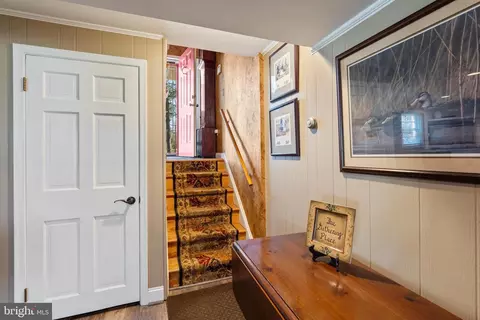 Entry Way - 14210 Manor Rd, Phoenix, MD 21131 photo 3 of 4