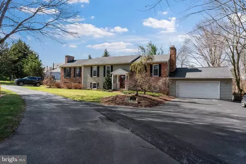 Exterior - 14210 Manor Rd, Phoenix, MD 21131 photo 6 of 12