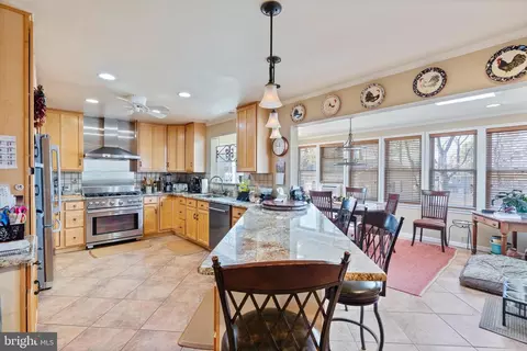 Kitchen - 14210 Manor Rd, Phoenix, MD 21131 photo 5 of 8