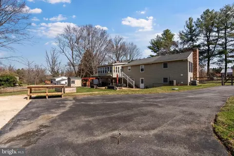 Exterior - 14210 Manor Rd, Phoenix, MD 21131 photo 9 of 12