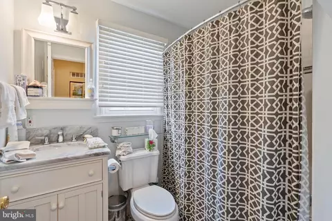 Bath - 14210 Manor Rd, Phoenix, MD 21131 photo 1 of 6