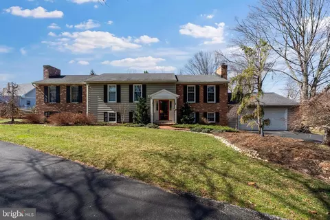 Exterior - 14210 Manor Rd, Phoenix, MD 21131 photo 5 of 12