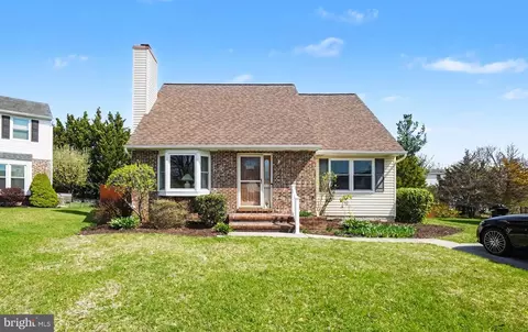 17 Rosehill Ct, Nottingham, MD 21236