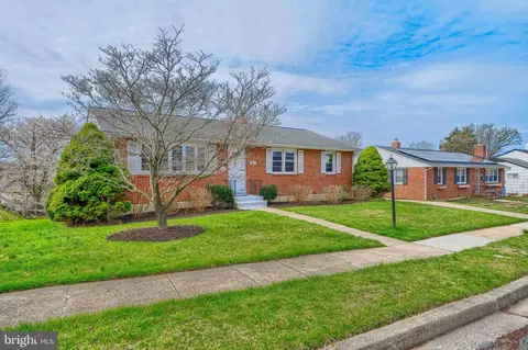 211 Rothwell Dr, Lutherville Timonium, MD 21093