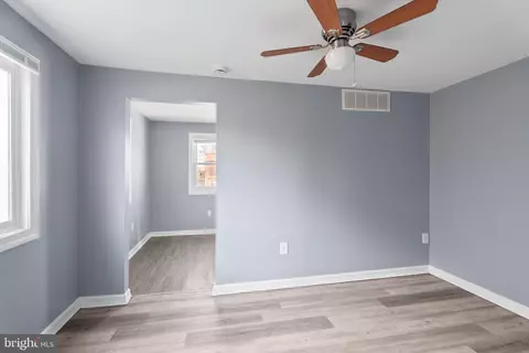 Living - 710 Kingston Rd, Middle River, MD 21220 photo 6 of 7