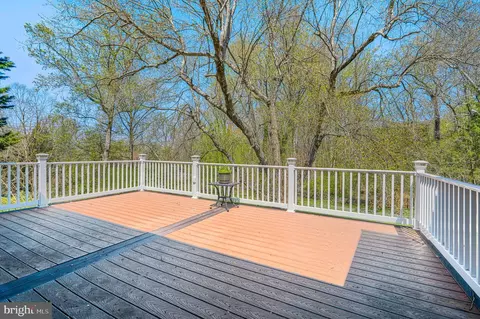 Exterior - 802 Stone Barn Rd, Towson, MD 21286 photo 5 of 13