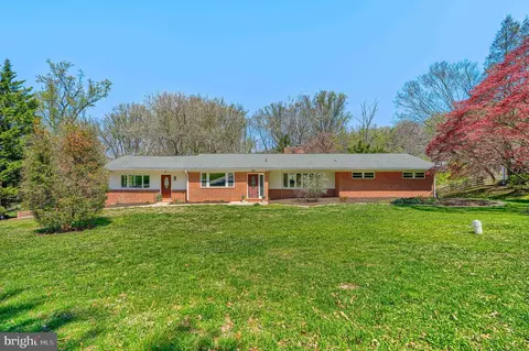 Exterior - 802 Stone Barn Rd, Towson, MD 21286 photo 1 of 13