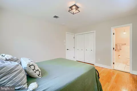 Bedroom - 802 Stone Barn Rd, Towson, MD 21286 photo 13 of 14
