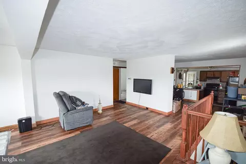 Living - 21 Right Aileron, Middle River, MD 21220 photo 1 of 2