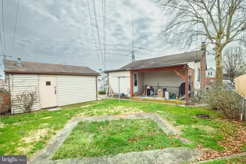 Exterior - 21 Right Aileron, Middle River, MD 21220 photo 1 of 2