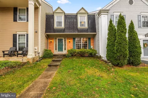 28 Battersea Bridge Ct, Lutherville Timonium, MD 21093