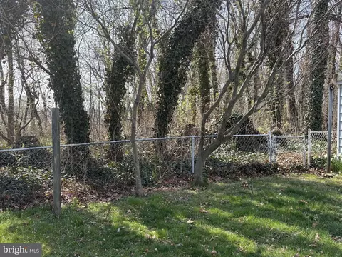 Exterior - 115 Compass Rd, Middle River, MD 21220 photo 2 of 2