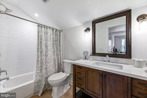 Bath - 4126 Hedgehill Ln, Phoenix, MD 21131 photo 5 of 5