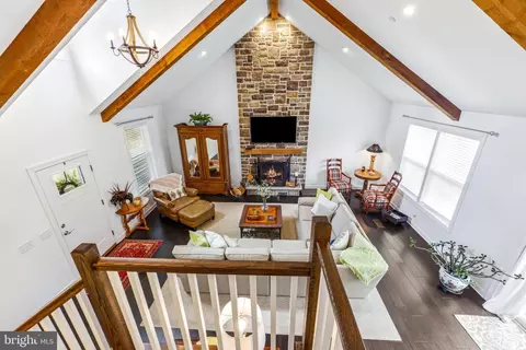 Entry Way - 4126 Hedgehill Ln, Phoenix, MD 21131 photo 1 of 5