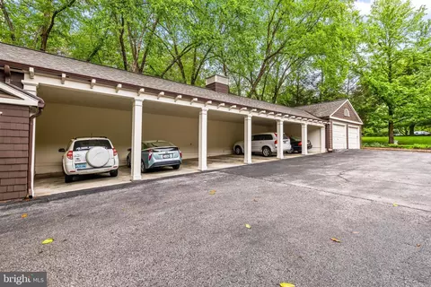 Exterior - 7 Devon Hill Rd #A4, Baltimore, MD 21210 photo 10 of 10
