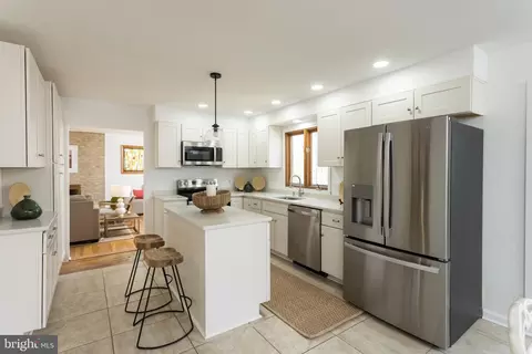 Kitchen - 4 Collingwood Garth, Phoenix, MD 21131 photo 1 of 2