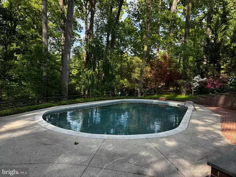 Exterior - 4 Collingwood Garth, Phoenix, MD 21131 photo 3 of 3