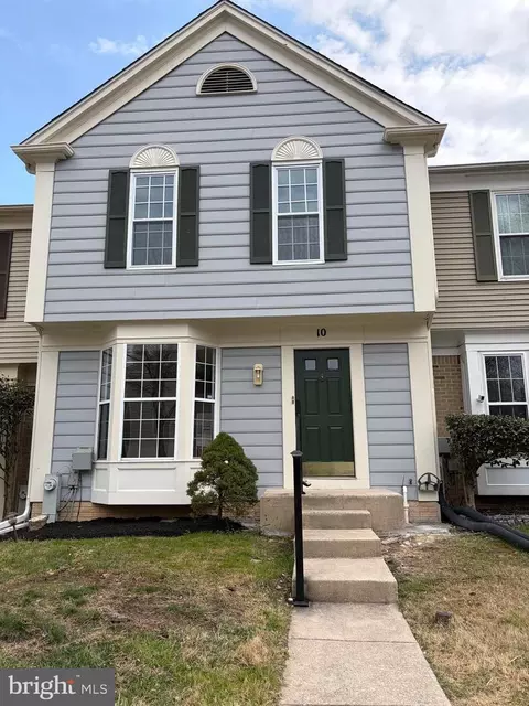 10 Windbluff Ct, Owings Mills, MD 21117