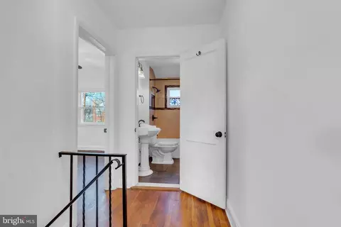 Entry Way - 1948 Quentin, Dundalk, MD 21222 photo 5 of 7