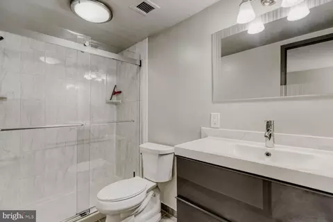 Bath - 205 E Joppa Rd #408, Towson, MD 21286 photo 1 of 4
