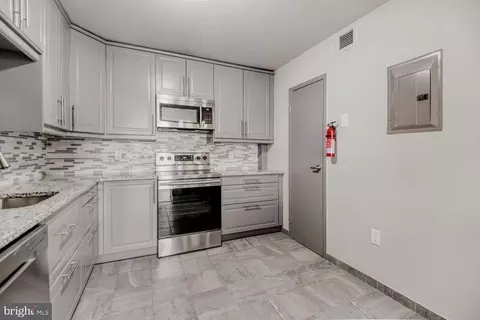 Kitchen - 205 E Joppa Rd #408, Towson, MD 21286 photo 2 of 3