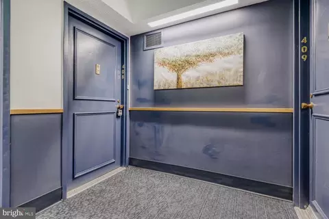 Entry Way - 205 E Joppa Rd #408, Towson, MD 21286 photo 1 of 2