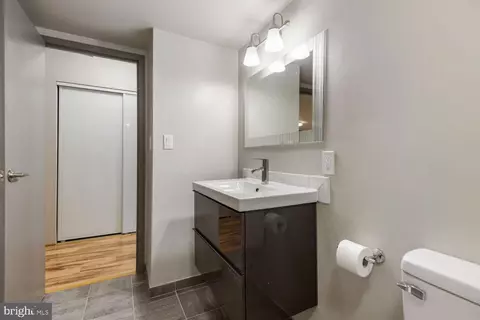 Bath - 205 E Joppa Rd #408, Towson, MD 21286 photo 2 of 4