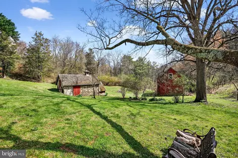 Exterior - 19635 Eagle Mill Rd, Parkton, MD 21120 photo 4 of 16