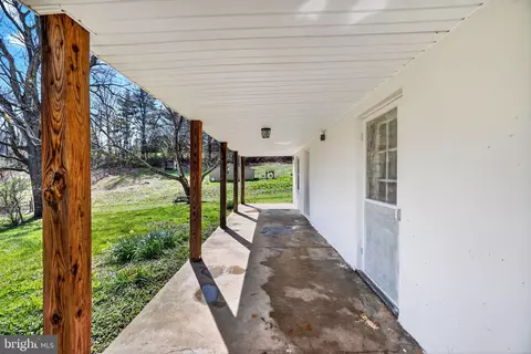 Exterior - 19635 Eagle Mill Rd, Parkton, MD 21120 photo 6 of 16
