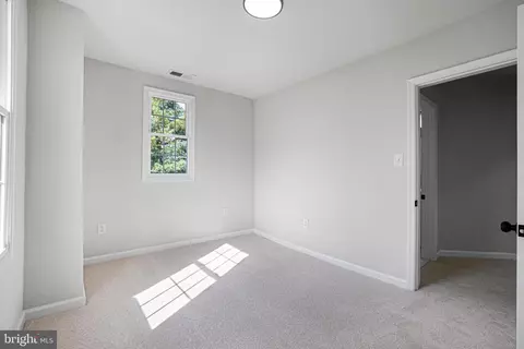 Bedroom - 106 4th Ave, Halethorpe, MD 21227 photo 5 of 6