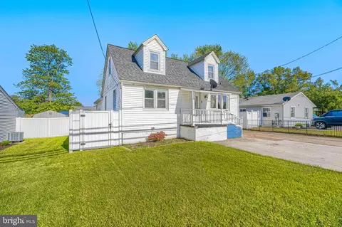 2215 Lodge Farm Rd, Sparrows Point, MD 21219