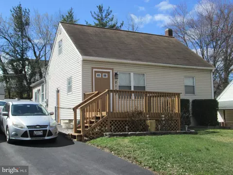 2127 Gaylawn Dr, Halethorpe, MD 21227