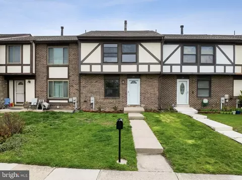 21 Neves Ct, Parkville, MD 21234
