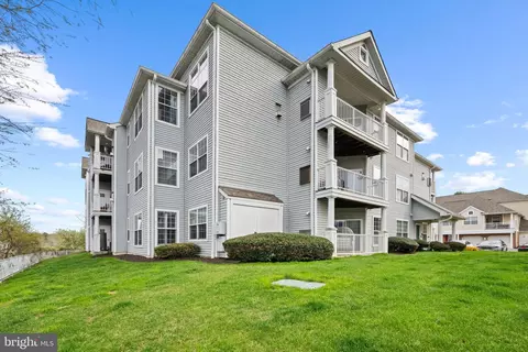 5000 Hollington Dr #102, Owings Mills, MD 21117