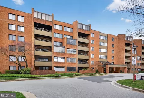 2 Southerly Ct #101, Towson, MD 21286