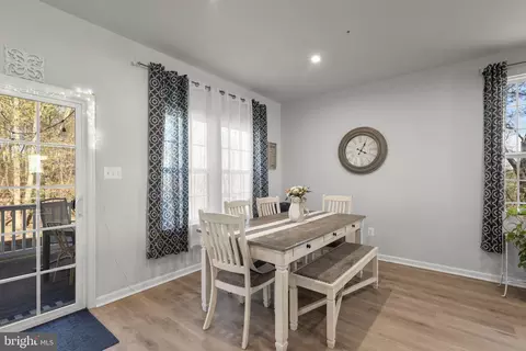 Entry Way - 1849 Wind Gate Rd, Halethorpe, MD 21227 photo 13 of 18