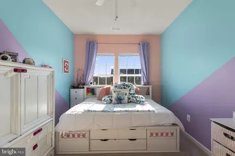Bedroom - 1849 Wind Gate Rd, Halethorpe, MD 21227 photo 5 of 9