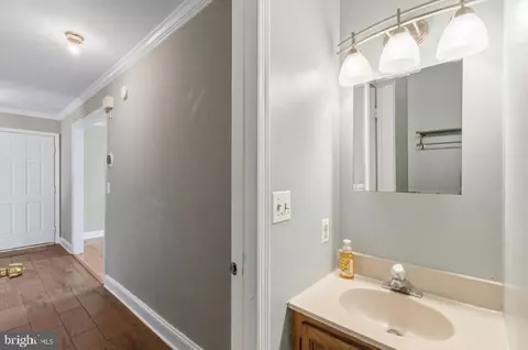 Entry Way - 12 Redding Ct, Nottingham, MD 21236 photo 1 of 4