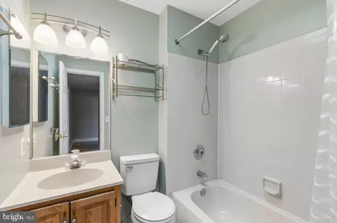 Bath - 12 Redding Ct, Nottingham, MD 21236 photo 2 of 2