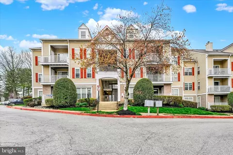 2 Tyler Falls Ct #B, Baltimore, MD 21209