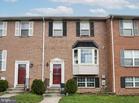 16 Powhurst Ct, Nottingham, MD 21236