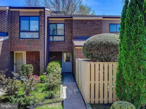 17 Pacers #F, Pikesville, MD 21208