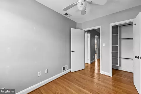 Bedroom - 7049 Heathfield Rd, Baltimore, MD 21212 photo 4 of 5