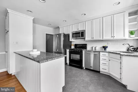 Kitchen - 7049 Heathfield Rd, Baltimore, MD 21212 photo 4 of 4