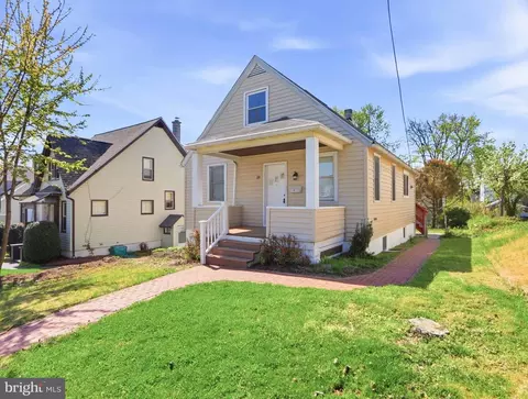 Exterior - 19 W Elm Ave, Baltimore, MD 21206 photo 2 of 6