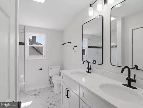 Bath - 19 W Elm Ave, Baltimore, MD 21206 photo 5 of 5