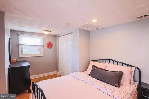 Bedroom - 2519 Sycamore Ave, Sparrows Point, MD 21219 photo 4 of 5
